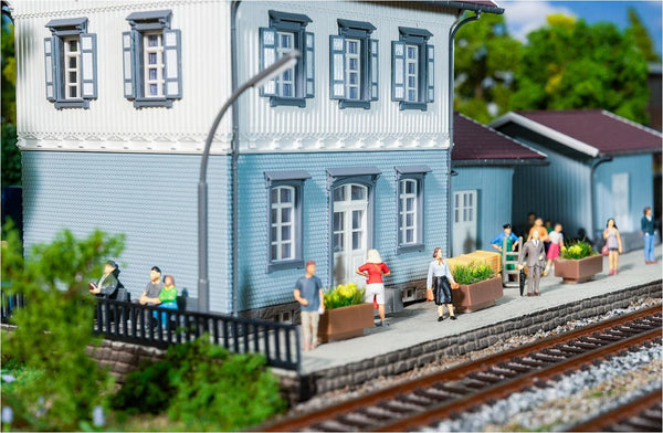 Faller 110138 H0 Oberstenfeld Railway Station, Ep III