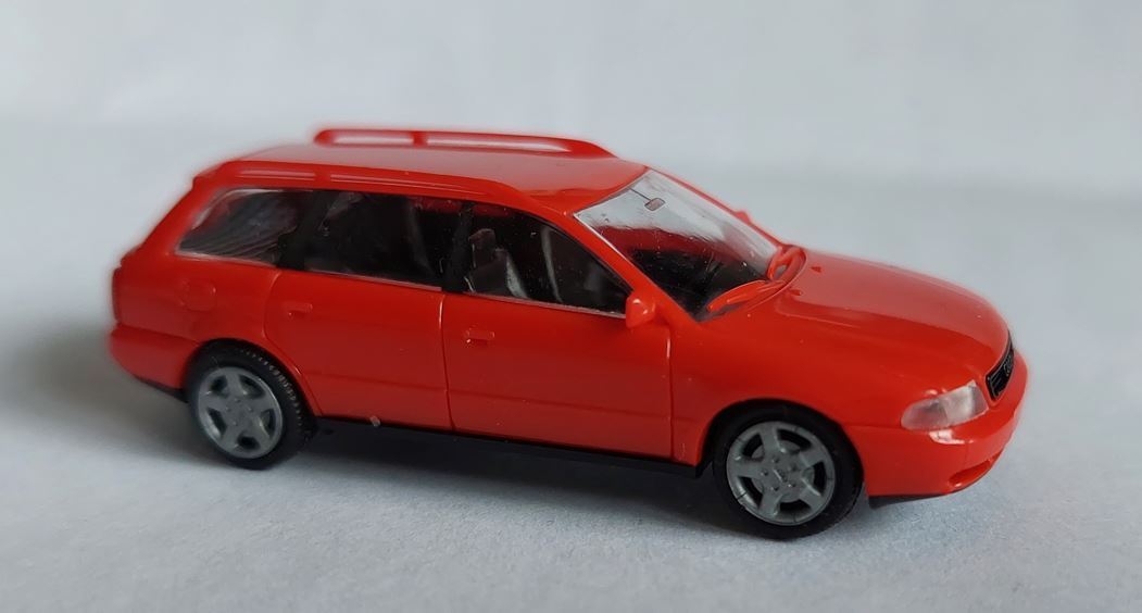 Rietze 99000aua4sire H0 Audi A4 Avant, Signal Red Without Box